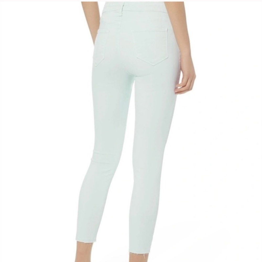 L'agence Margot High Rise Skinny Raw Hem Jeans in Blue Pastel! - Picture 2 of 9